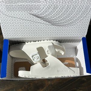 Birkenstock Arizona EVA sandals in white size 36- brand new